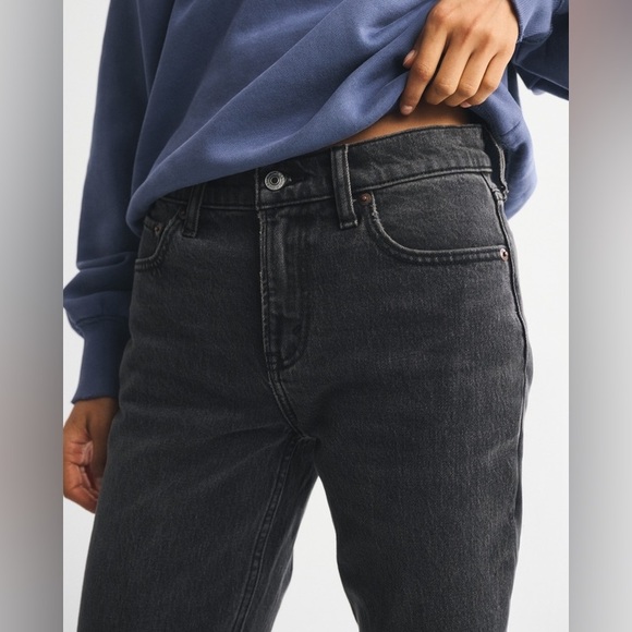 Abercrombie & Fitch Mid Rise 90s Straight Jean Washed Black Curve Love Size 36 - Picture 3 of 15